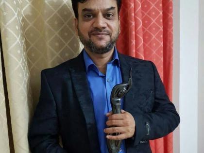 The honor of the filmfair received by Bhavdad's role is his honor, Mangesh Desai has expressed his feelings | भगवानदादांच्या भूमिकेला मिळालेला 'फिल्मफेअर' हा त्यांचाच सन्मान, मंगेश देसाईंनी व्यक्त केली भावना