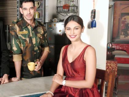 Shamta Ananchan and Nikhil Sabarwal's bindi are set on the sets | ​शमता आंचन आणि निखिल सबरवालची बिन कुछ कहेच्या सेटवर धमाल मस्ती