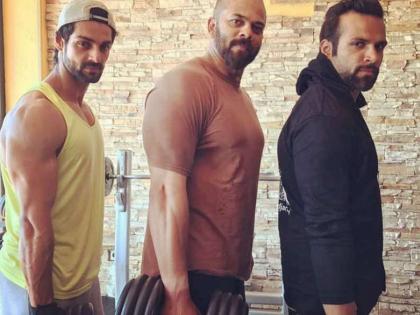 Rohit Shetty, Ritwik Dhanjani and Karan Wahi threaten the players' set | रोहित शेट्टी, रितविक धनजानी आणि करण वाही यांची खतरो की खिलाडीच्या सेटवर जमली गट्टी