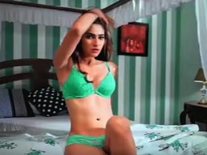 Ragini MMS Returns followed by posters; See Karishma Sharma's bold pay! | पोस्टरनंतर ‘रागिनी एमएमएस रिटर्न्स’च्या टीजरने घातला धुमाकूळ; पहा करिष्मा शर्माच्या बोल्ड अदा!