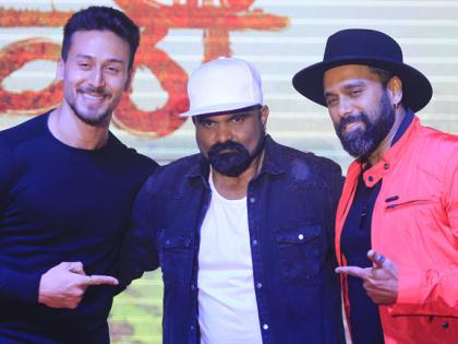 ​बागी-२ चे प्रमोशन सोडून टायगर श्रॉफने केला या मराठी सिनेमाचा ट्रेलर लाँच