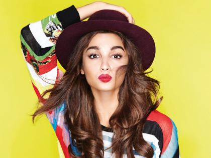 Alia Bhatt launches a trailer for 'This Book' | आलिया भट्टच्या हस्ते झाले 'या' पुस्तकाचे ट्रेलर लाँच