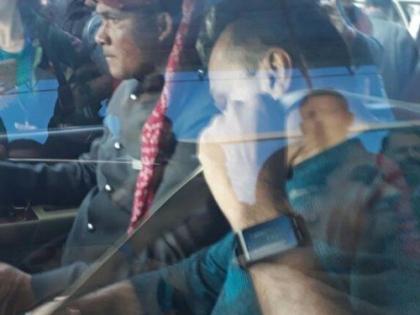 Anushka sharma new year celebration get engaged with Virat kohli