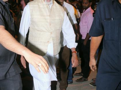 om puri funeral bollywood attends