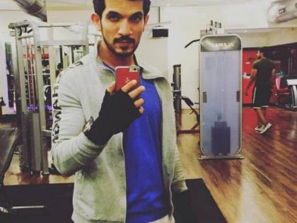 OMG 'Pardes Me Hai Mere Dil' Setup Writer Arjun Bijlani's Phone Thief? | OMG 'परदेस में है मेरा दिल'च्या सेटवर सहकलाकारानेच चोरला अर्जुन बिजलानीचा फोन?