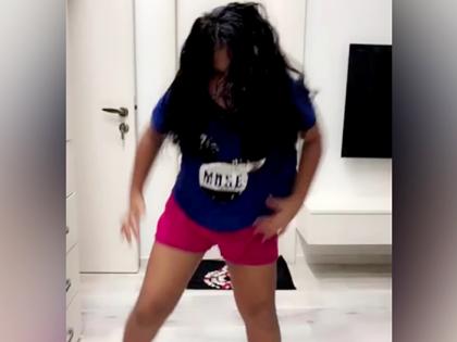 Comedian Bharti has done wild dance on 'disturbing', see video! | कॉमेडियन भारतीच्या भाचीने केला ‘खलबली’वर जंगली डान्स, पाहा व्हिडीओ!