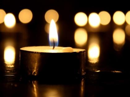 About 200 people candles in 'Sunrise' company ... | 'सनराईज' कंपनीत सुमारे 200 जण मेणबत्त्या... About 200 people candles in 'Sunrise' company ... | 'सनराईज' कंपनीत सुमारे 200 जण मेणबत्त्या...