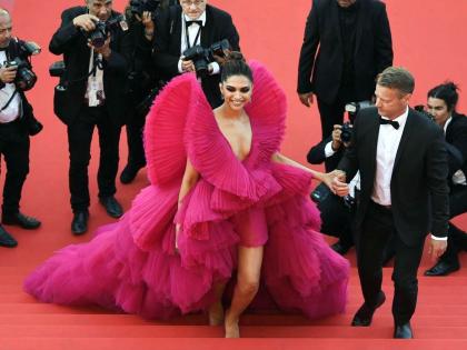 Cannes 2018: You will be wounded by Deepika Padukone's red carpet, see photo! | Cannes 2018 : दीपिका पादुकोणचा रेड कार्पेटवरील अंदाज बघून तुम्ही घायाळ व्हाल, पाहा फोटो!