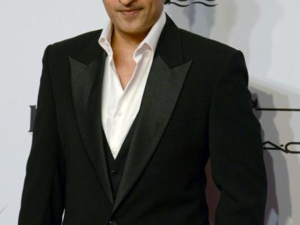 गणेशला नाचवाचेय जॅकलिनला