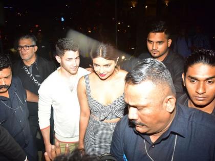 OMG! Priyanka Chopra and Nick Jonas Engaged !! | OMG! प्रियांका चोप्रा व निक जोनास होणार एन्गेज्ड!!