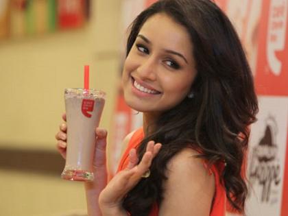 Shraddha Kapoor did the job before coming to Bollywood | ​बॉलिवूडमध्ये येण्याआधी श्रद्धा कपूरने केला हा जॉब!