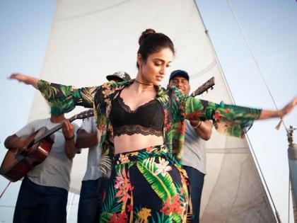 Ileana D'quoraz arrives at the island of Fiji ... See some cool photos! | ​इलियाना डिक्रूज पोहोचली फिजीतील बेटावर...पाहा काही कूल फोटो!