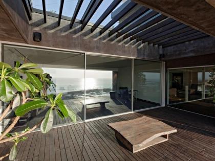 john abraham house pics