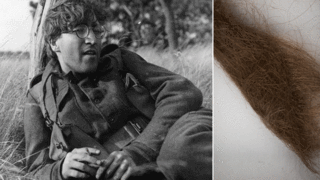 The price of John Lennon's mass was $ 35,000 | जॉन लेननच्या केसांचा पुंजक्याला ३५ हजार डॉलरचा भाव The price of John Lennon's mass was $ 35,000 | जॉन लेननच्या केसांचा पुंजक्याला ३५ हजार डॉलरचा भाव