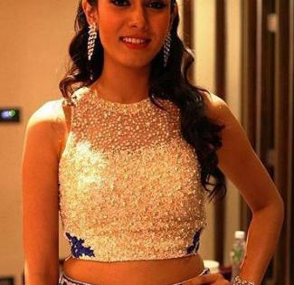 मीराचा बहिणीसाठी मेसेज...