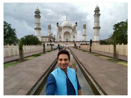 विकी करतो औरंगाबाद एन्जॉय