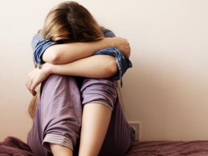 The person trapped in depression lives less ... | नैराश्याच्या गर्तेत अडकलेल्या व्यक्ती कमी जगतात... The person trapped in depression lives less ... | नैराश्याच्या गर्तेत अडकलेल्या व्यक्ती कमी जगतात...