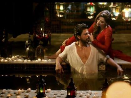 'O Zaalima': Look, Shah Rukh Khan and Mahirah Khan's Hot Romance !! | 'O Zaalima' : पाहा, शाहरूख खान व माहिरा खानचा हॉट रोमान्स!!