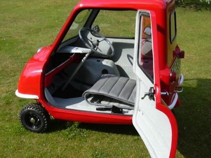 The sale of the world's smallest car was 16 crores | ​जगातील सर्वात छोट्या कारची विक्री तब्बल १ करोड १६ लाखाला