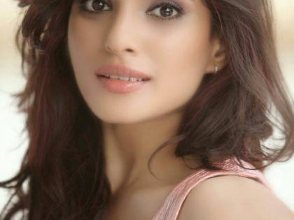 प्रिया बाटपने केले कवितावाचन