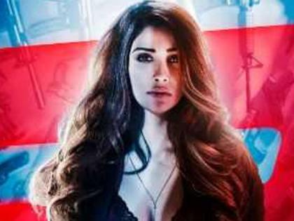 Race 3: Now comes Daisy Shah's action look, Salman Khan shared poster! | Race 3 : आता डेजी शाहचा अ‍ॅक्शन लूक आला समोर, सलमान खानने शेअर केले पोस्टर!