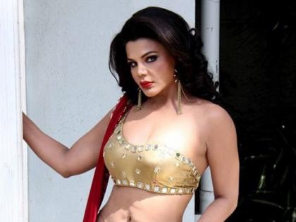 Rakhi Sawant who supports the 'Padmavati' threatens, 'If you do not do anything' | ‘पद्मावती’चे समर्थन करणाऱ्या राखी सावंतला धमकी, ‘तर... तुझं तोंड काळं करू’