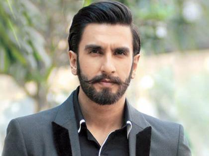 Ranveer Singh's time to go to local area of ​​Mumbai? | रणवीर सिंगवर का आली मुंबईत लोकलमध्ये जाण्याची वेळ ?