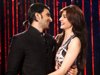 Ranveer Singh said this after his ex girlfriend Anushka Sharma's wedding | आपली एक्स गर्लफ्रेंड अनुष्का शर्माच्या लग्नानंतर हे काय म्हणाला रणवीर सिंग