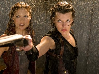 Milla Jovovich and Ali Larter