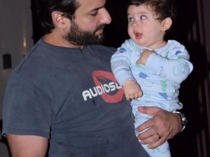 Taimur is trying to tell his father Saif Ali Khan | ​तैमुर काय सांगायचा प्रयत्न करतोय त्याचे बाबा सैफ अली खानला