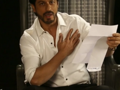 Shah Rukh reads 'Fantastic' letters! | शाहरूखने वाचली ‘फॅन’टास्टिक पत्रे !