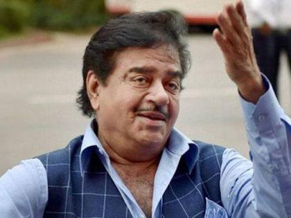 Shatrughan Sinha's wish, one of the two actors in my biopic should play my role! | शत्रुघ्न सिन्हांची इच्छा, माझ्या बायोपिकमध्ये ‘या’ दोन अभिनेत्यापैकी एकाने माझी भूमिका करावी!