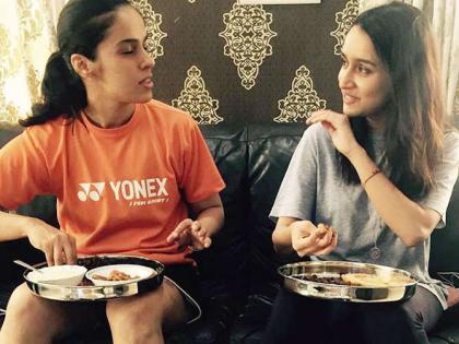 Shraddha Kapoor, Phulrani reached the house of Saina Nehwal, see photos! | फुलराणी सायना नेहवालच्या घरी पोहोचली श्रद्धा कपूर, पहा फोटो !