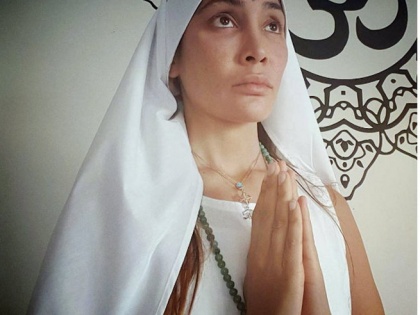 So nun became sophia !! | ​म्हणून नन बनली सोफिया!!