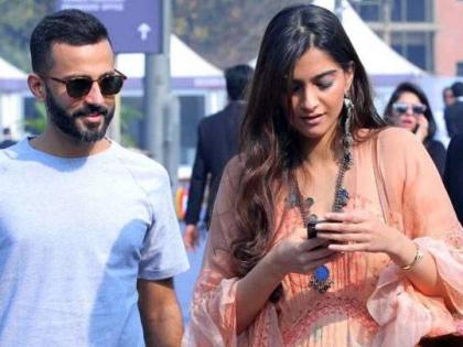 Sonam Kapoor's wedding date is confirmed, this Bollywood celebrity gets a wedding invitation! | सोनम कपूरच्या लग्नाची डेट झाली कन्फर्म, या बॉलिवूड सेलिब्रेटीना मिळाले लग्नाचे आमंत्रण !