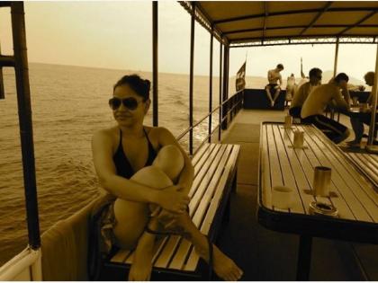 sumona chakravarti bold pics