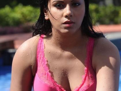 See Hot Pic : आपण Top 10 साउथ इंडियन अभिनेत्रिंचा BOLD लूक पाहिला नाही ना?