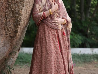 नवीन अम्मा कोण?