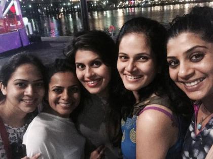 Marathi Starts to Create Outdoor Makeup in Sydney | सिडनीत विदाऊट मेकअप वावरल्या मराठी तारका Marathi Starts to Create Outdoor Makeup in Sydney | सिडनीत विदाऊट मेकअप वावरल्या मराठी तारका