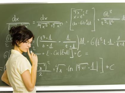 Mathematics raw girls | ​हुशार मुलांना डेट करणाऱ्या मुली गणितात कच्च्या