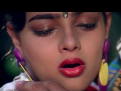 Mamta Kulkarni had a condition for that topless photoshoot! People were on the road !! | त्या टॉपलेस फोटोशूटसाठी ममता कुलकर्णीने ठेवली होती एक अट! रस्त्यावर उतरले होते लोक!!