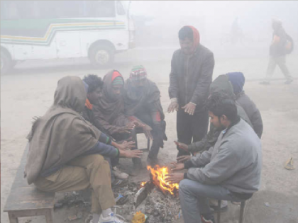 Maharashtra colds the 'feel' of Matheran in Mumbai. | महाराष्ट्र गारठला, मुंबईमध्ये माथेरानचा ‘फील’