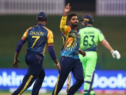 Sri Lanka qualified into the Super 12 of the T20 World Cup 2021; 71 runs & 1 wickets all-round performance from Wanindu Hasaranga  | T20 World Cup : Virat Kohli नं ज्याला बाकावर बसवून ठेवलं, त्याच Wanindu Hasarangaनं श्रीलंकेला Super 12 मध्ये पोहोचवलं!
