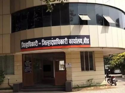 Replace 11 Talathis from Ashti taluka who were not transferred from 14 years; Ashti Tehsildar's letter to the Beed District Collector | ठाण मांडलेल्या ११ तलाठ्यांना आष्टी तालुक्यातून बदला; आष्टी तहसीलदारांचे जिल्हाधिकाऱ्यांना पत्र Replace 11 Talathis from Ashti taluka who were not transferred from 14 years; Ashti Tehsildar's letter to the Beed District Collector | ठाण मांडलेल्या ११ तलाठ्यांना आष्टी तालुक्यातून बदला; आष्टी तहसीलदारांचे जिल्हाधिकाऱ्यांना पत्र