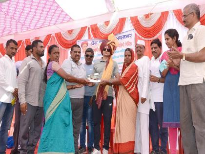  The villagers should resolve the borewells and redeem the tanker: Rahul Videedi | ग्रामस्थांनी बोअरवेलमुक्ती आणि टँकरमुक्तीचा संकल्प करावा : राहुल व्दिवेदी