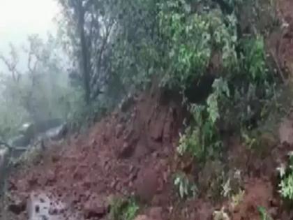 Daily inspection of landslide prone areas, District Collector instructed | Kolhapur: धोकादायक दरडींच्या भागांची रोज पाहणी करा, जिल्हाधिकाऱ्यांनी केल्या सूचना