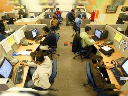 Confusion in teacher exam; many married women deprived of exams | शिक्षकांसाठीच्या परीक्षेत झाला गोंधळ; अनेक विवाहित महिला परीक्षेपासून वंचित Confusion in teacher exam; many married women deprived of exams | शिक्षकांसाठीच्या परीक्षेत झाला गोंधळ; अनेक विवाहित महिला परीक्षेपासून वंचित