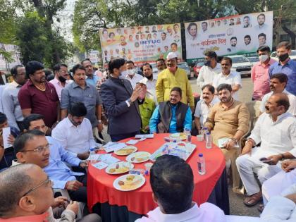 This is the true culture of Pune! ; Attendance of BJP office bearers on the anniversary of Congress | 'ही' पुण्याची खरी संस्कृती! काँग्रेसच्या वर्धापनदिनाला भाजपा पदाधिकाऱ्यांची हजेरी