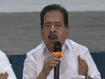 BJP captures the constituency of Eknath Shinde Ajit Pawar says Congress Ramesh Chennithala | "भाजपने शिवसेना आणि अजित पवारांच्या राष्ट्रवादीला संपवलं"; काँग्रेसचा आरोप