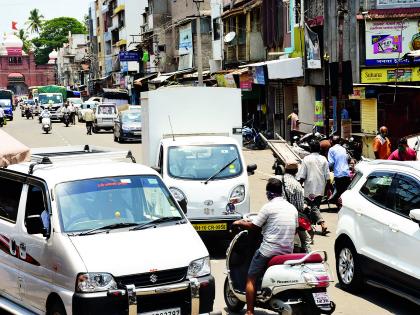 CoronaVirus Lockdown: On the one hand, the increase in the number of patients, on the other hand, the city is on the verge! | CoronaVirus Lockdown : एकीकडे रुग्णसंख्येत वाढ,दुसरीकडे शहर पूर्वपदावर!